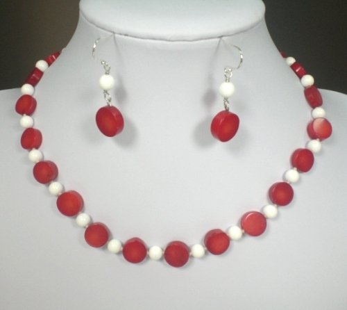 Halskette Ohrringe rote Korallen weißen Perlen